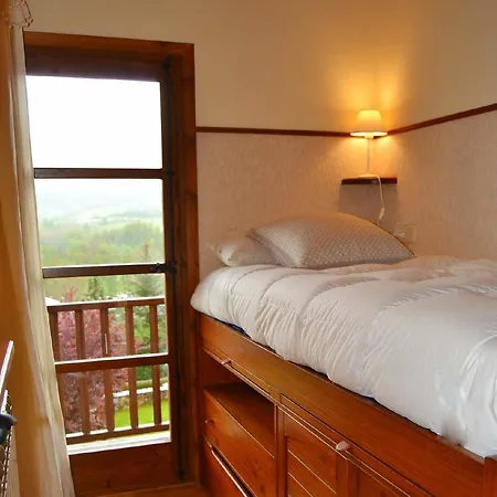 Apartment Con Piscina En Isovol