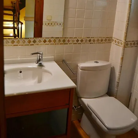 Con Piscina En Isovol Appartamento Isobol